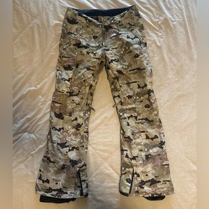 Burton Camo Snowpants - Large